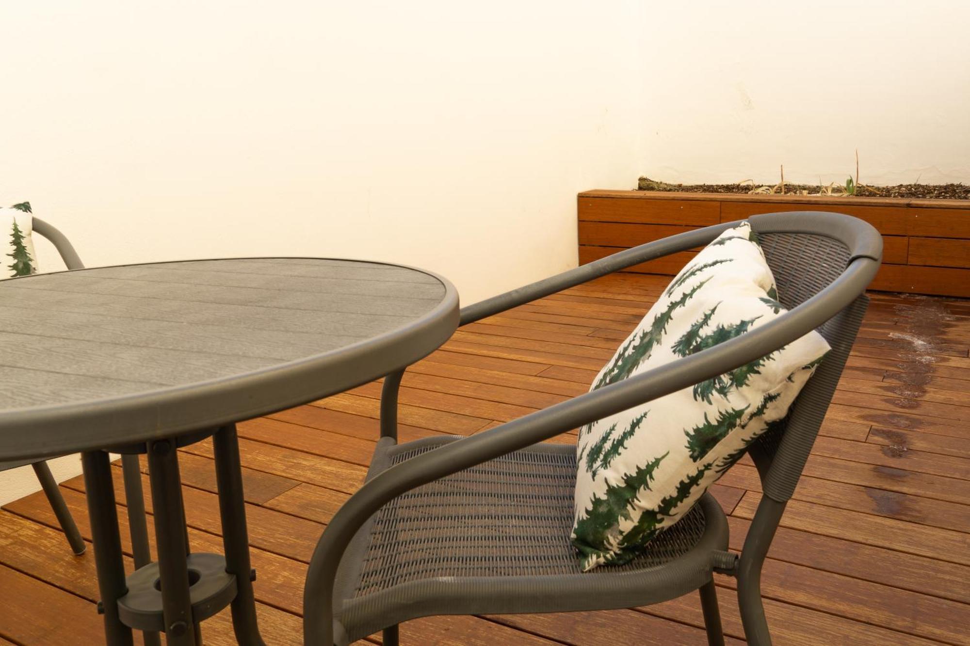 Apartment Schwarzwald-glueck Eg Mit Terrasse *